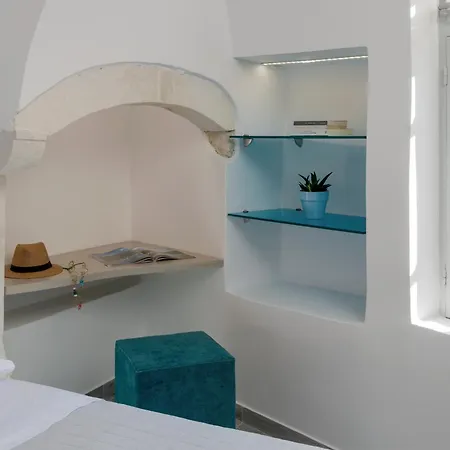 Apartment Roussa's In The Old Town Of