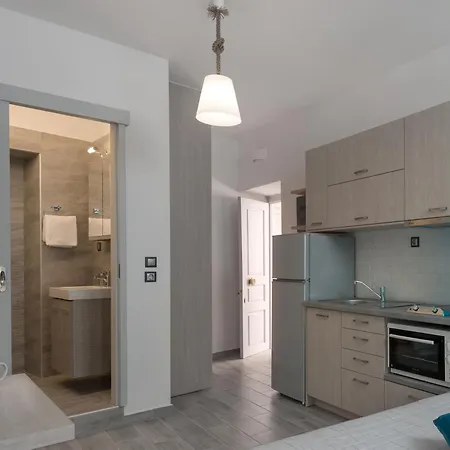 Apartment Roussa's In The Old Town Of *